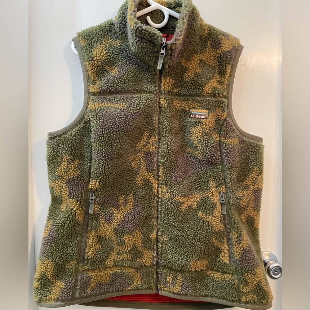 L.L Bean High Pile Fleece Vest in Camouflage - Size XL